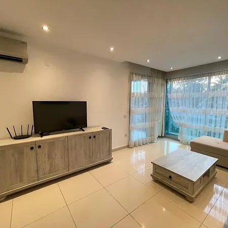 Sa Apartments! Sea View! 50m To The * Alanya