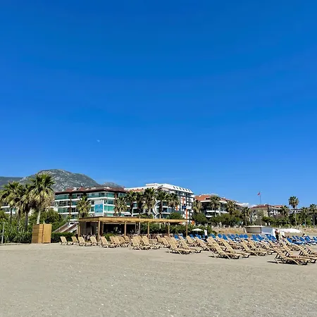 Апартаменти Sa Apartments! Sea View! 50m To The