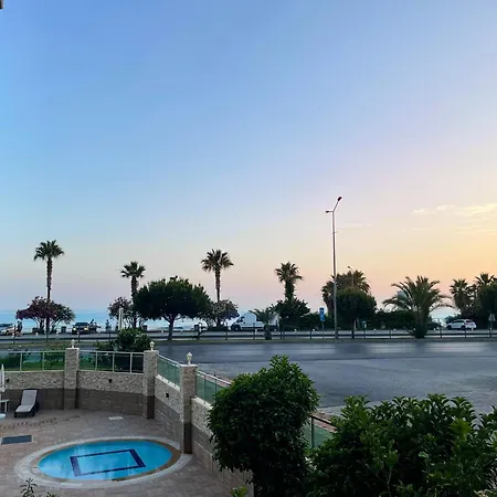 Sa Apartments! Sea View! 50m To The Апартаменти Аланія